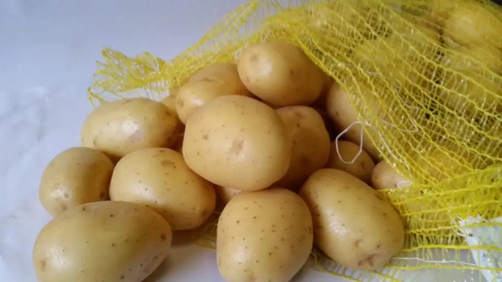 Nos pommes de terre et oignon